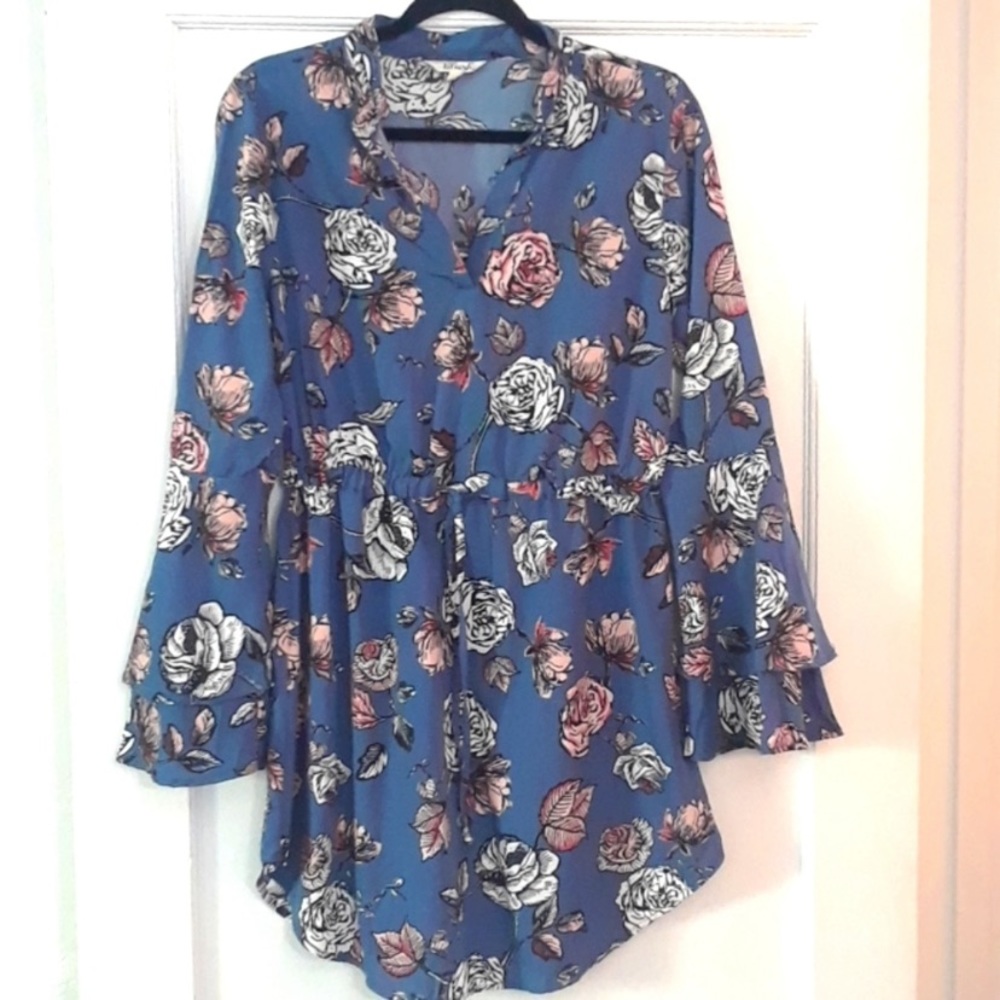 Hint of Blush long sleeve light tunic lg.